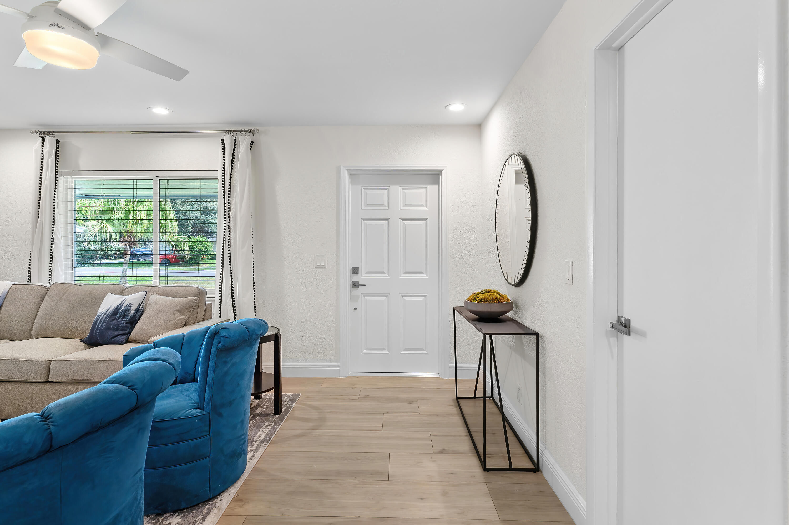 TROPIC PALMS 1 - Residential Lease