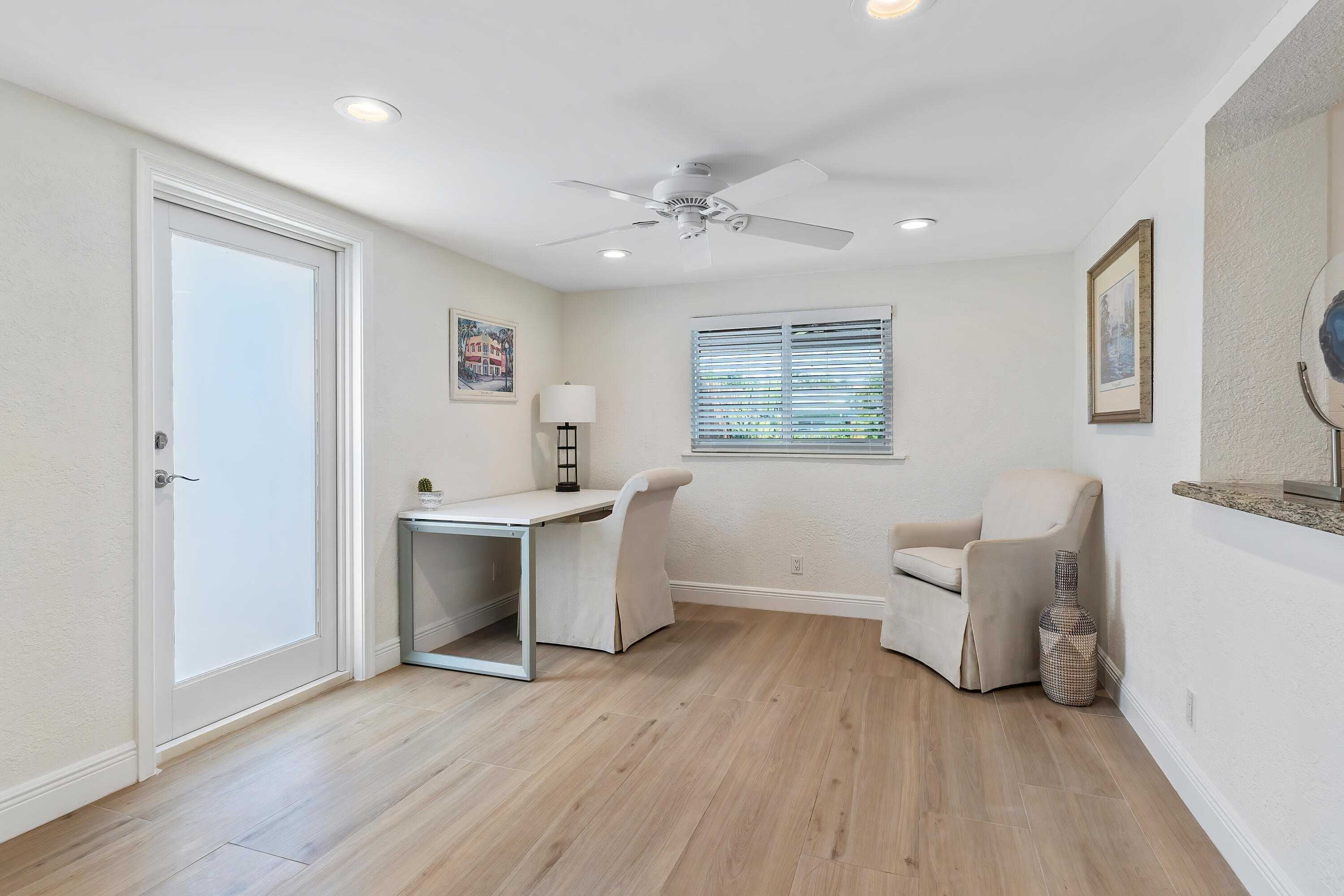 TROPIC PALMS 1 - Residential Lease