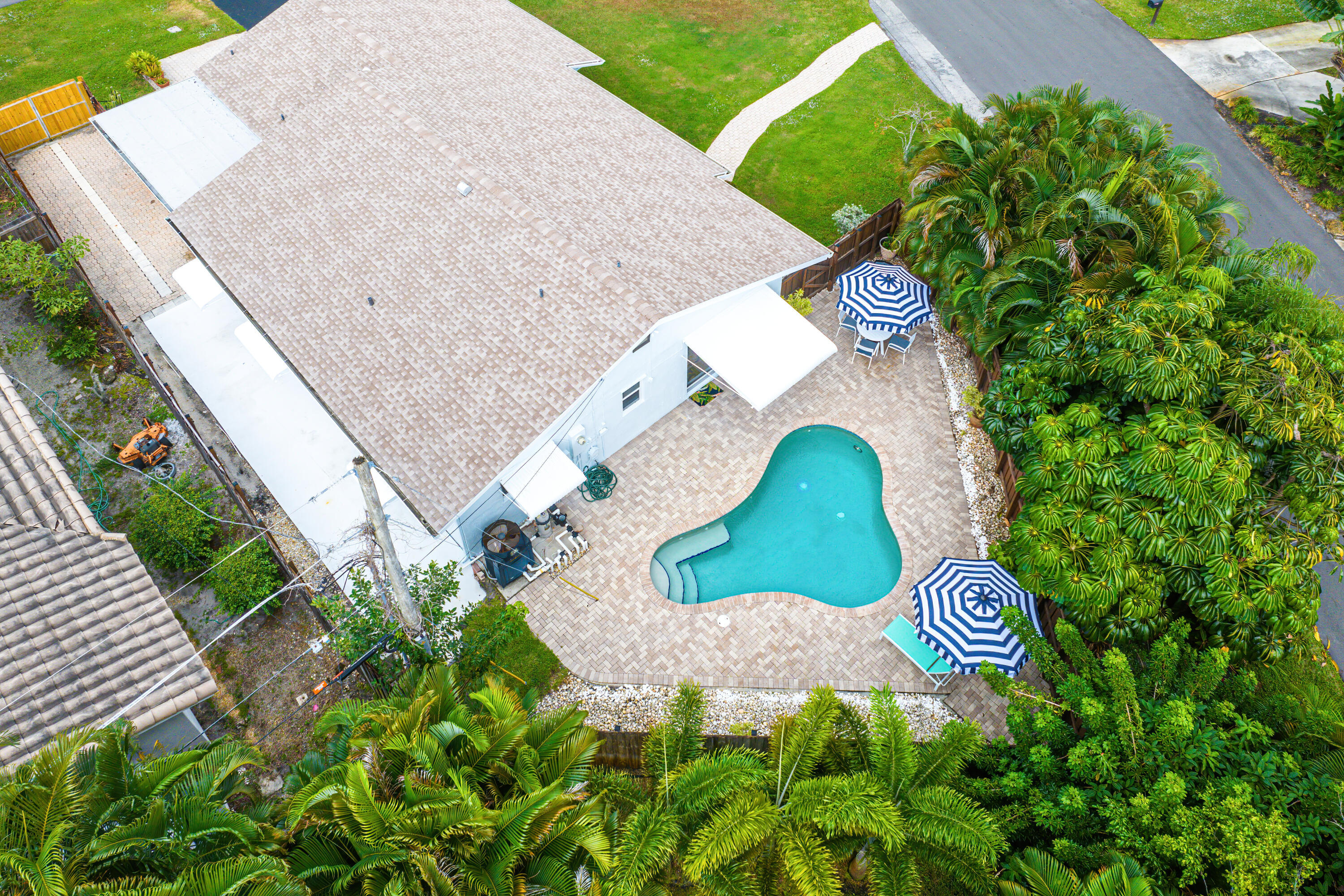 TROPIC PALMS 1 - Residential Lease