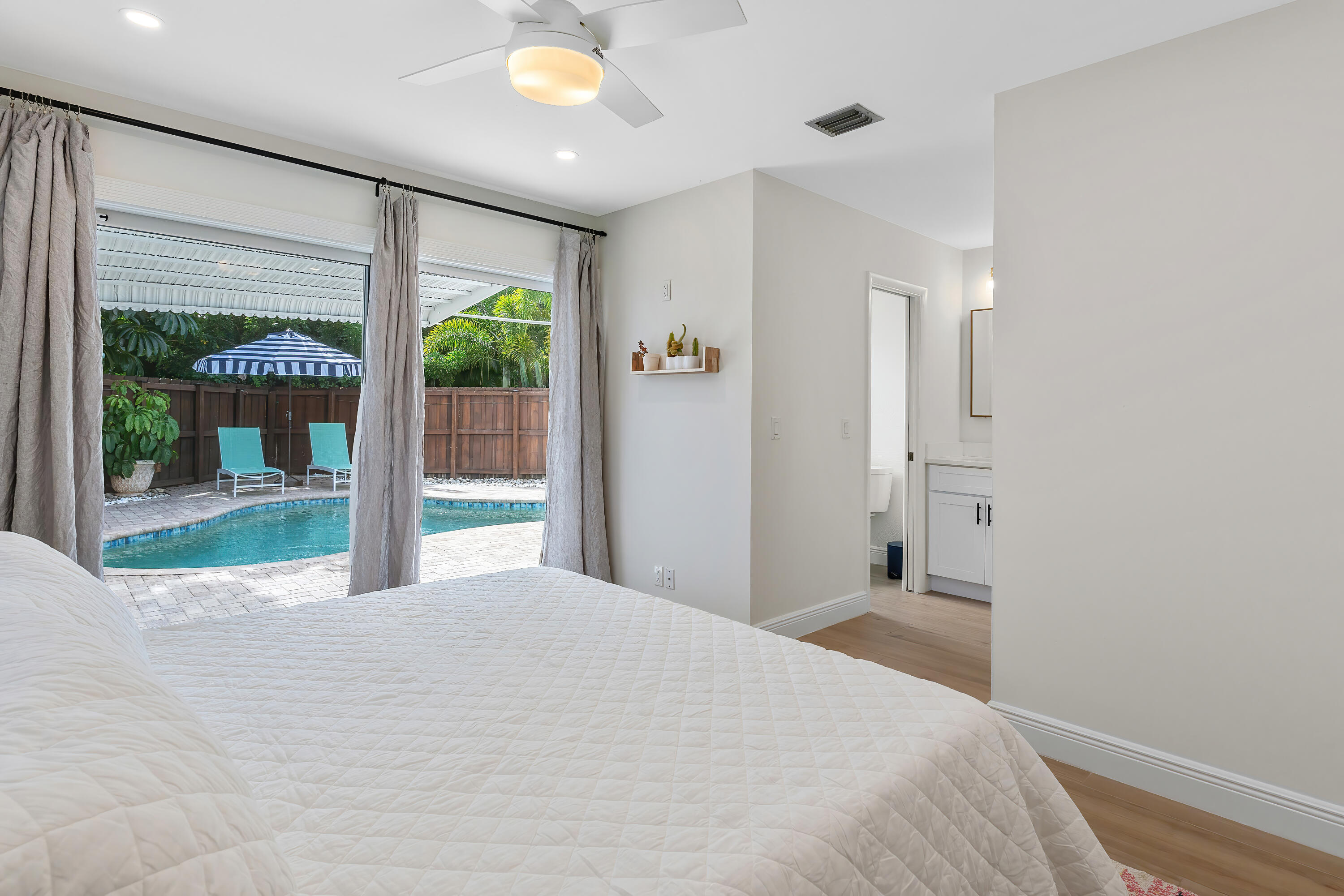 TROPIC PALMS 1 - Residential Lease