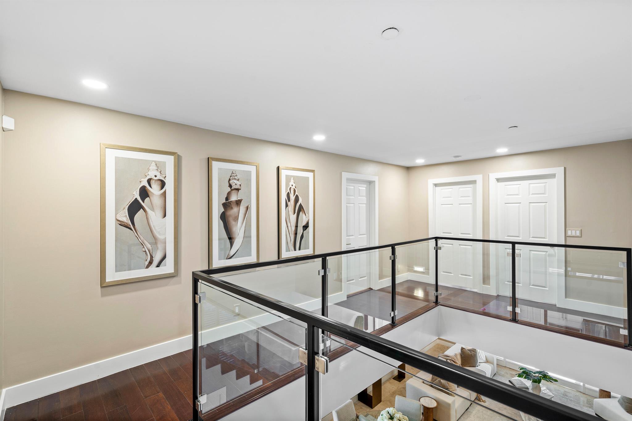 VILLAS OF OCEAN CREST - Residential