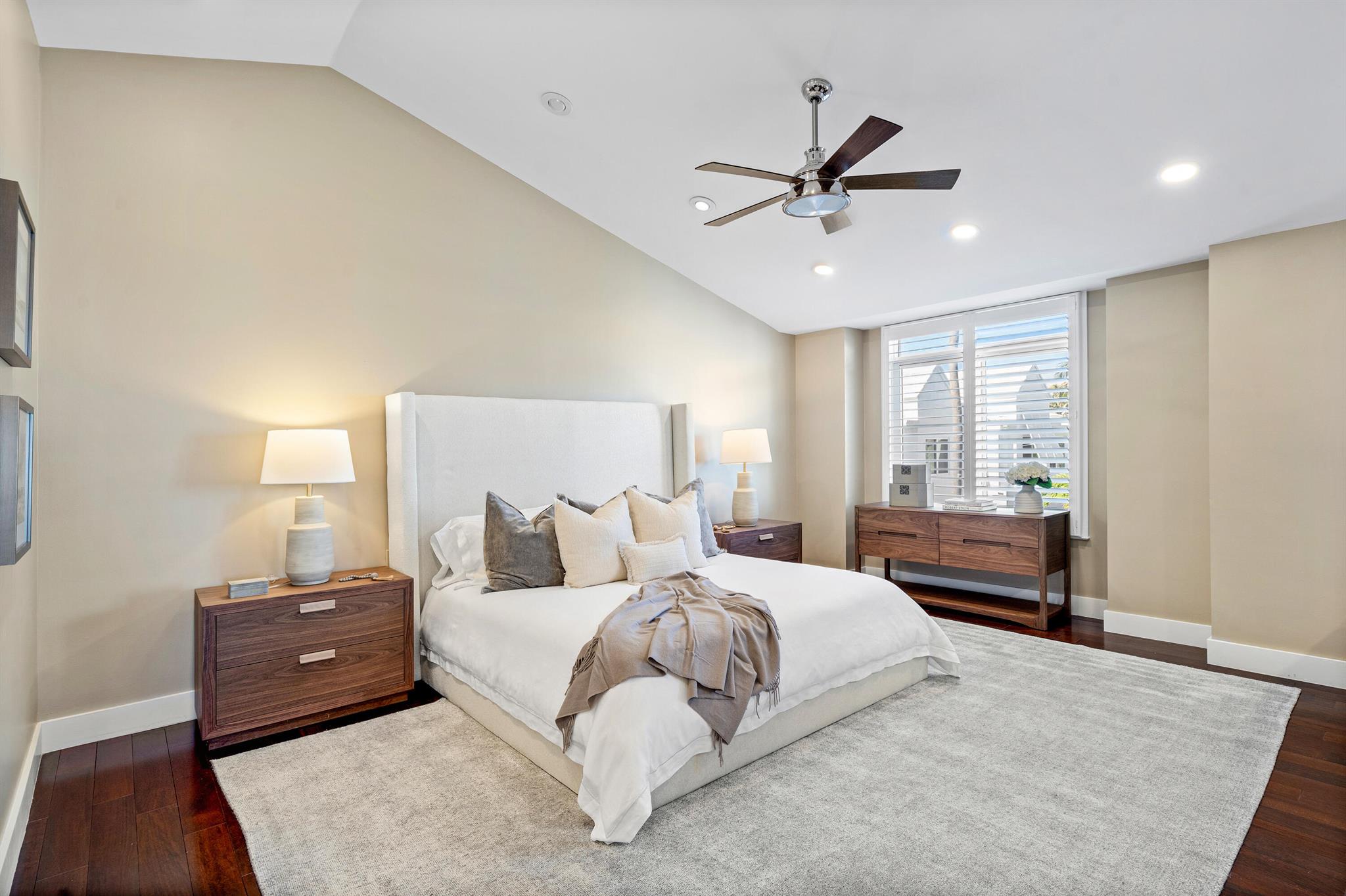 VILLAS OF OCEAN CREST - Residential