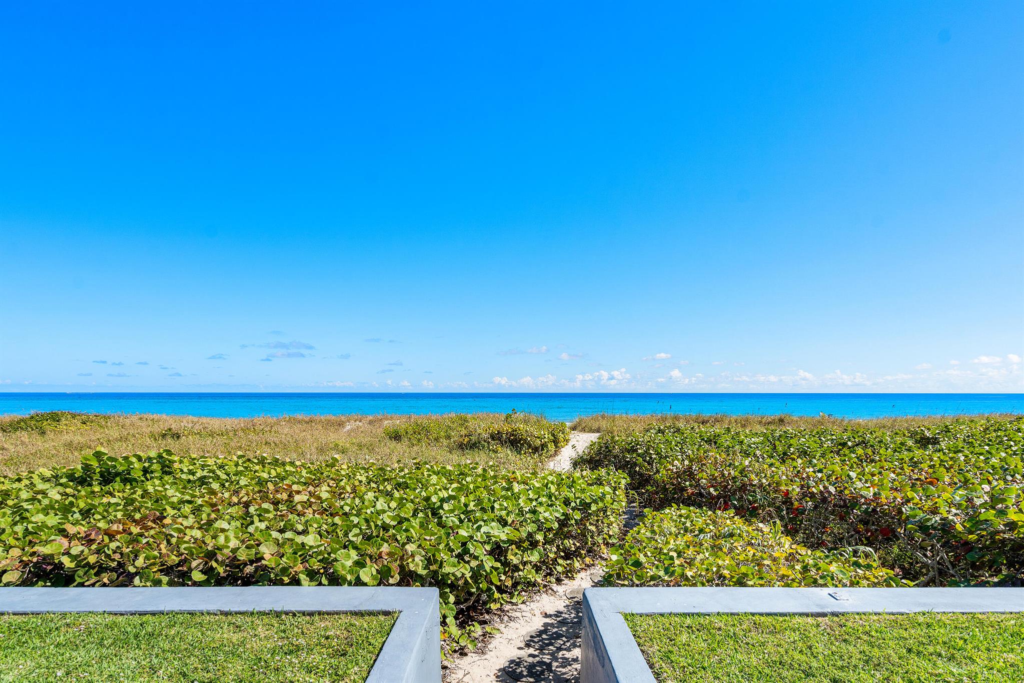 VILLAS OF OCEAN CREST - Residential