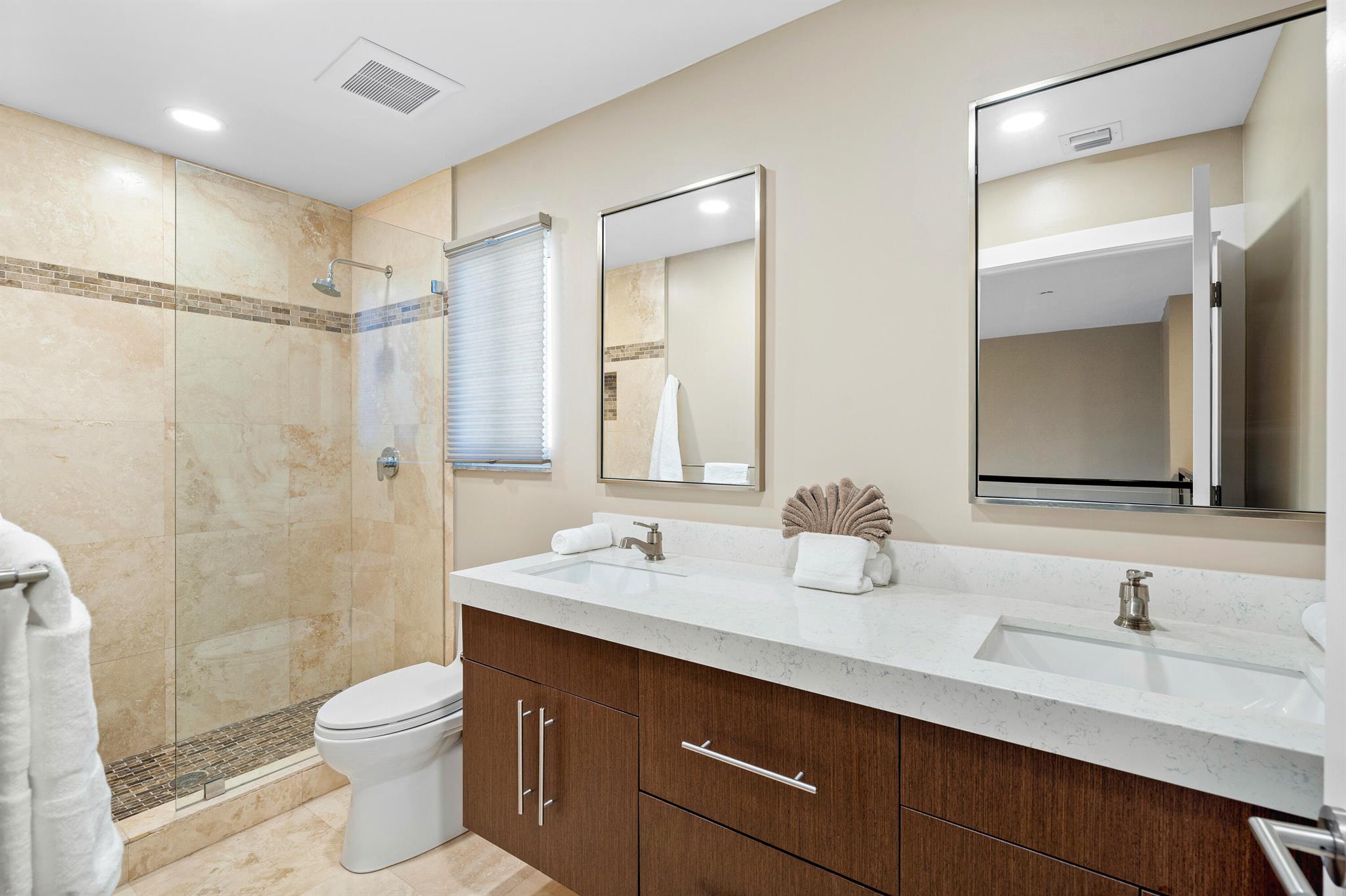 VILLAS OF OCEAN CREST - Residential