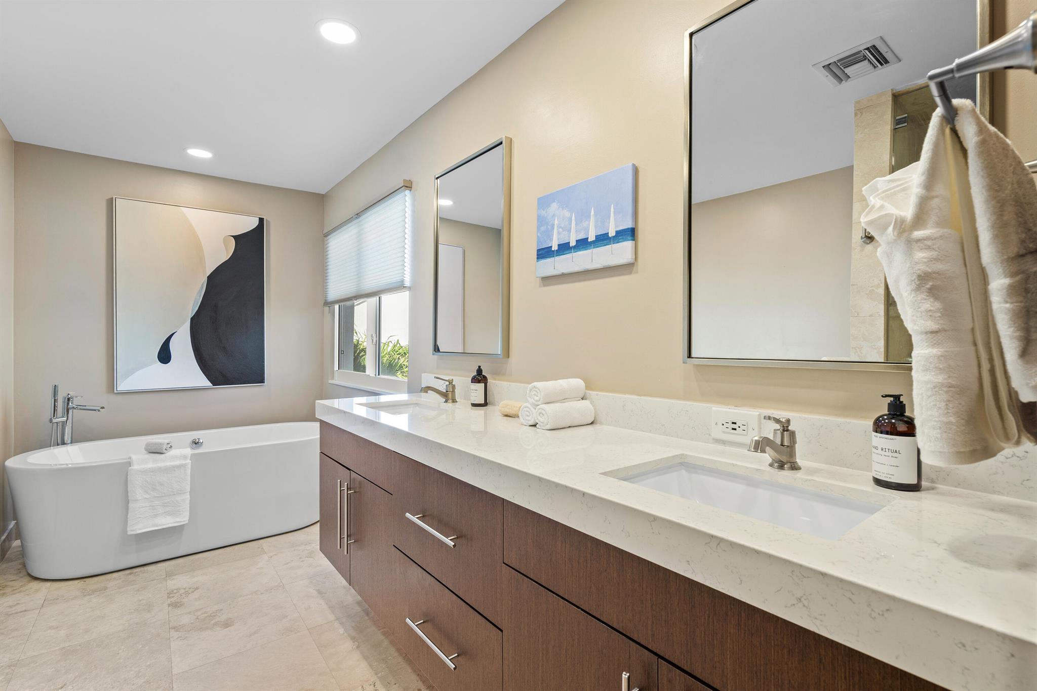 VILLAS OF OCEAN CREST - Residential