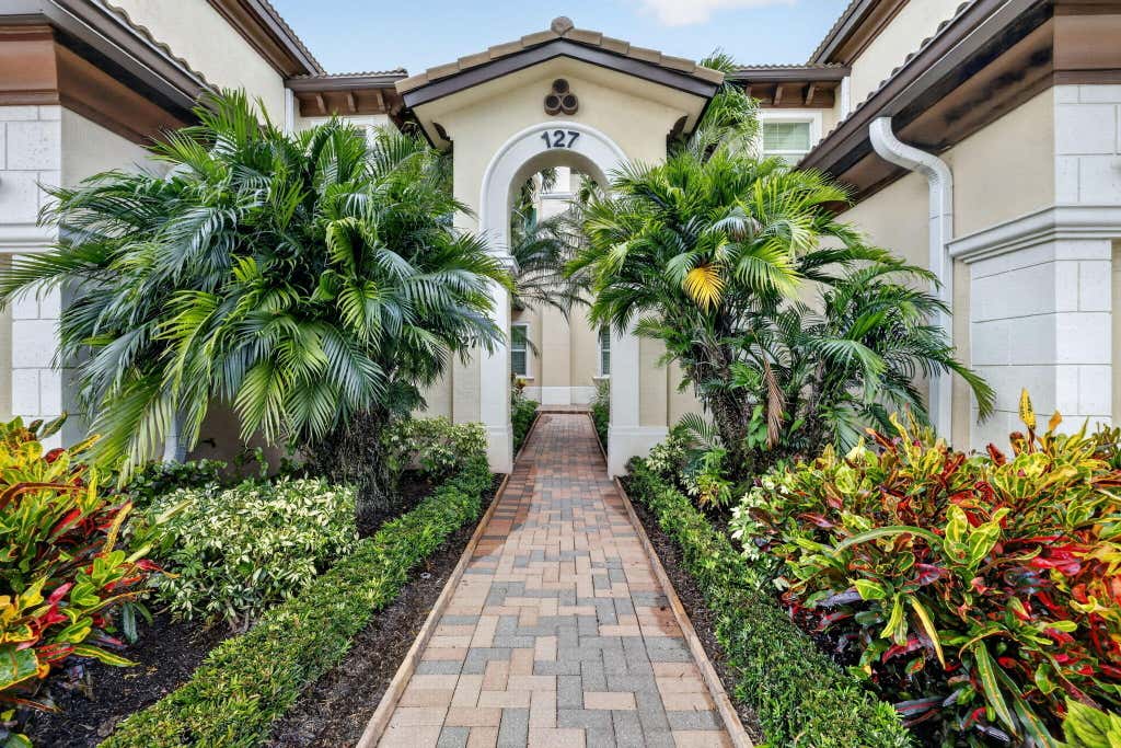 Photo of 127 Tresana Boulevard #61, Jupiter, FL 33478 (MLS # B26067910)