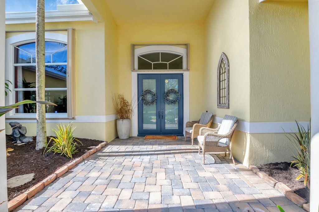 Photo of 12633 Oak Run Court, Boynton Beach, FL 33436 (MLS # R11050373)