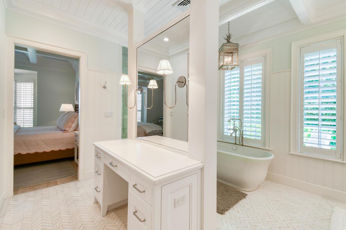 SEVEN OAKS ISLAND - Residential Lease