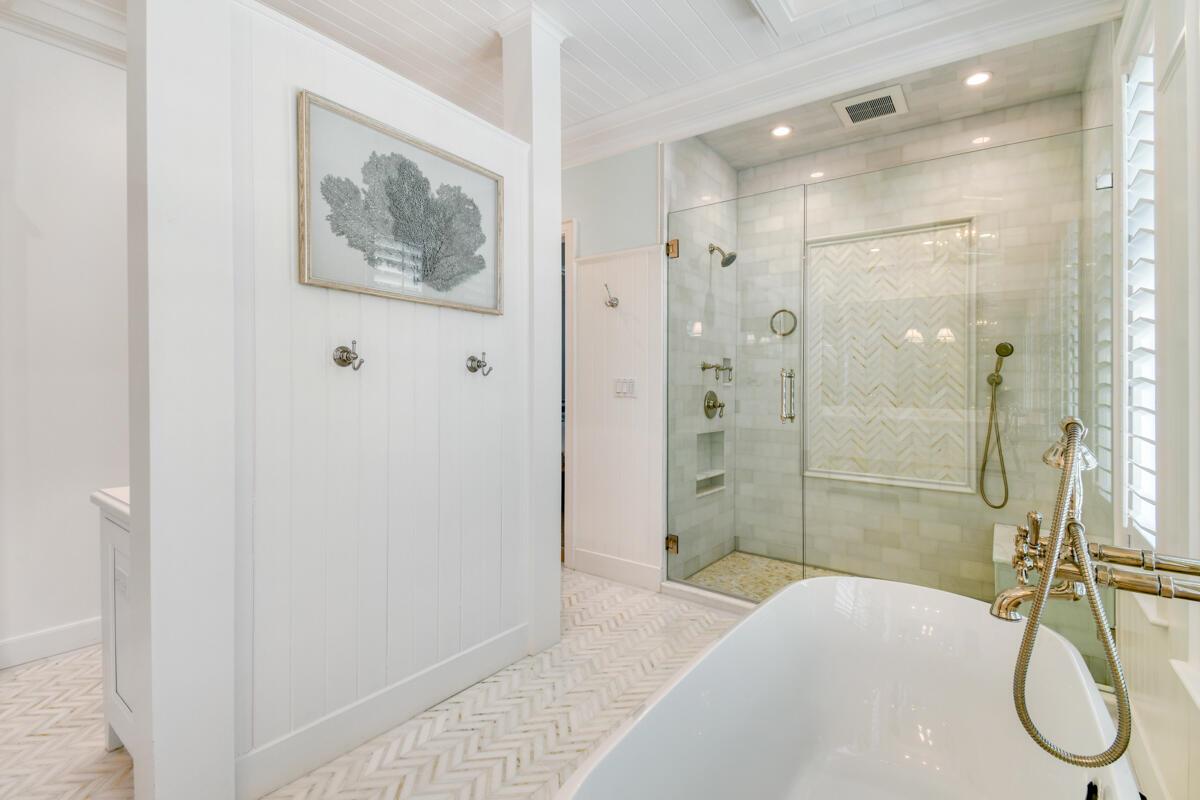 SEVEN OAKS ISLAND - Residential Lease