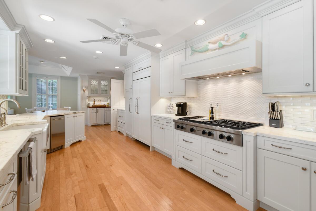 SEVEN OAKS ISLAND - Residential Lease