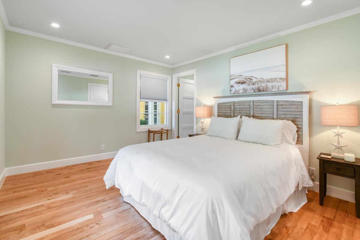 SEVEN OAKS ISLAND - Residential Lease