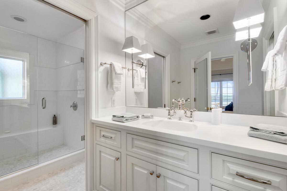 SEVEN OAKS ISLAND - Residential Lease