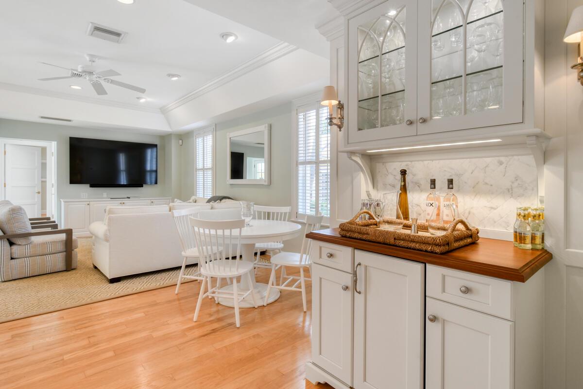 SEVEN OAKS ISLAND - Residential Lease