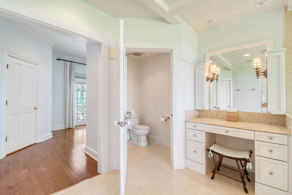 SEVEN OAKS ISLAND - Residential Lease