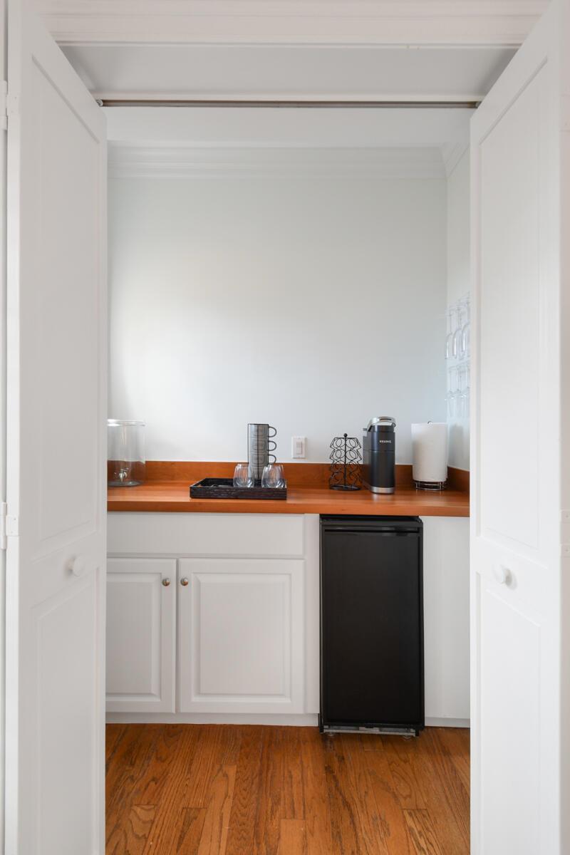 SEVEN OAKS ISLAND - Residential Lease