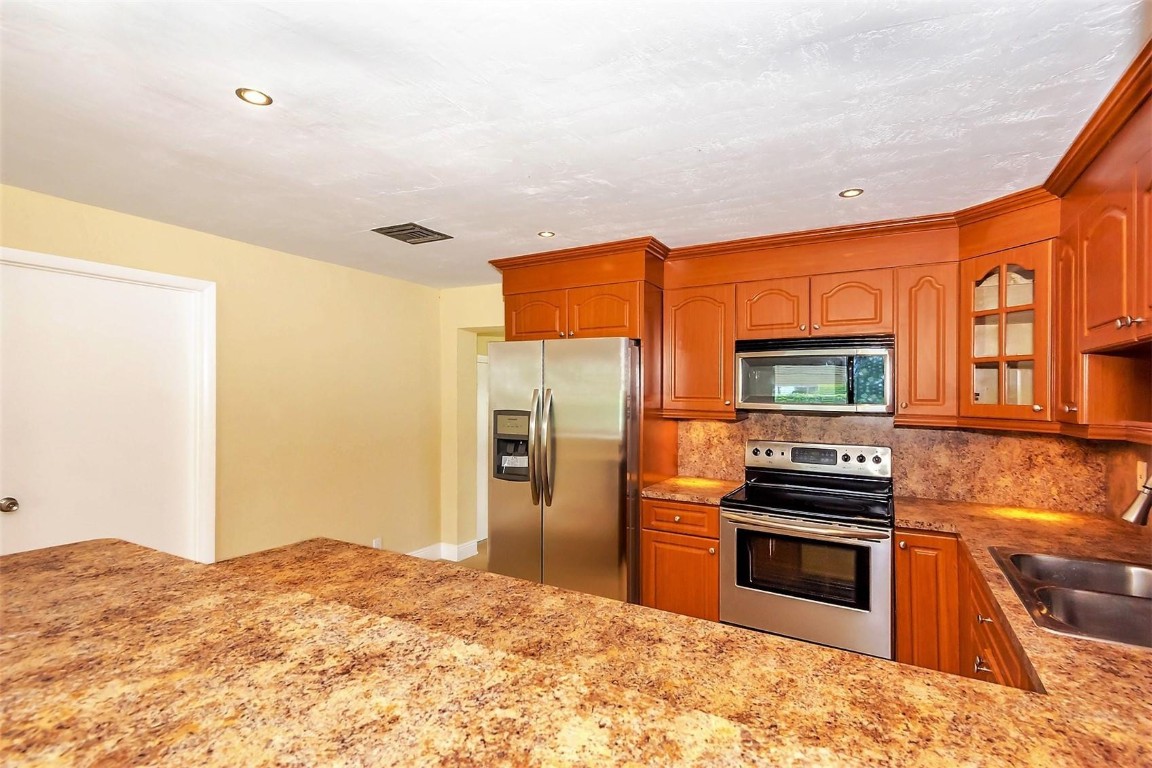 Broadview Park 36-33 B - Residential