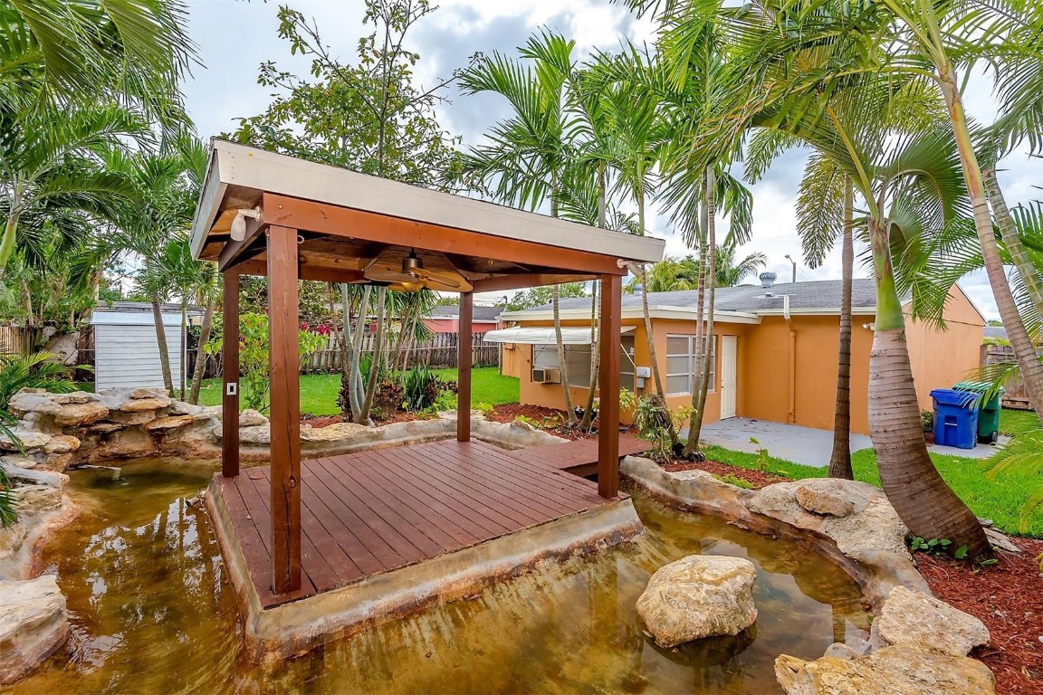 Broadview Park 36-33 B - Residential