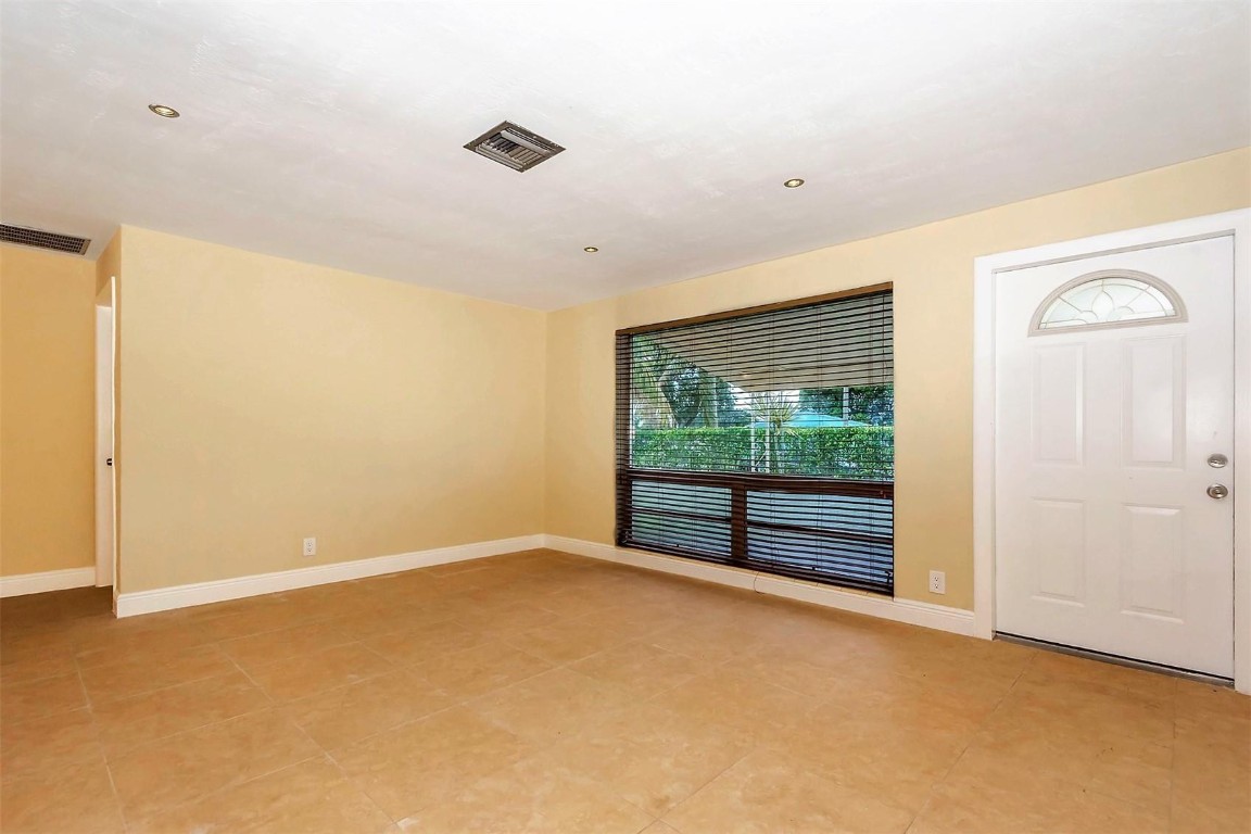 Broadview Park 36-33 B - Residential