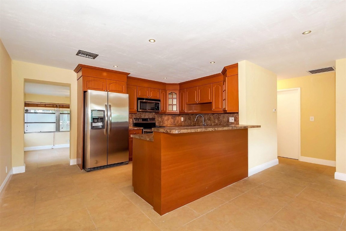 Broadview Park 36-33 B - Residential