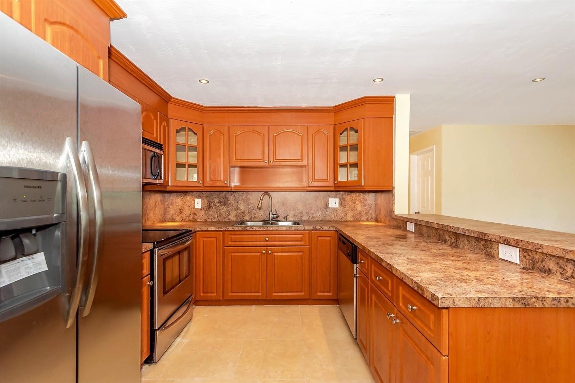 Broadview Park 36-33 B - Residential