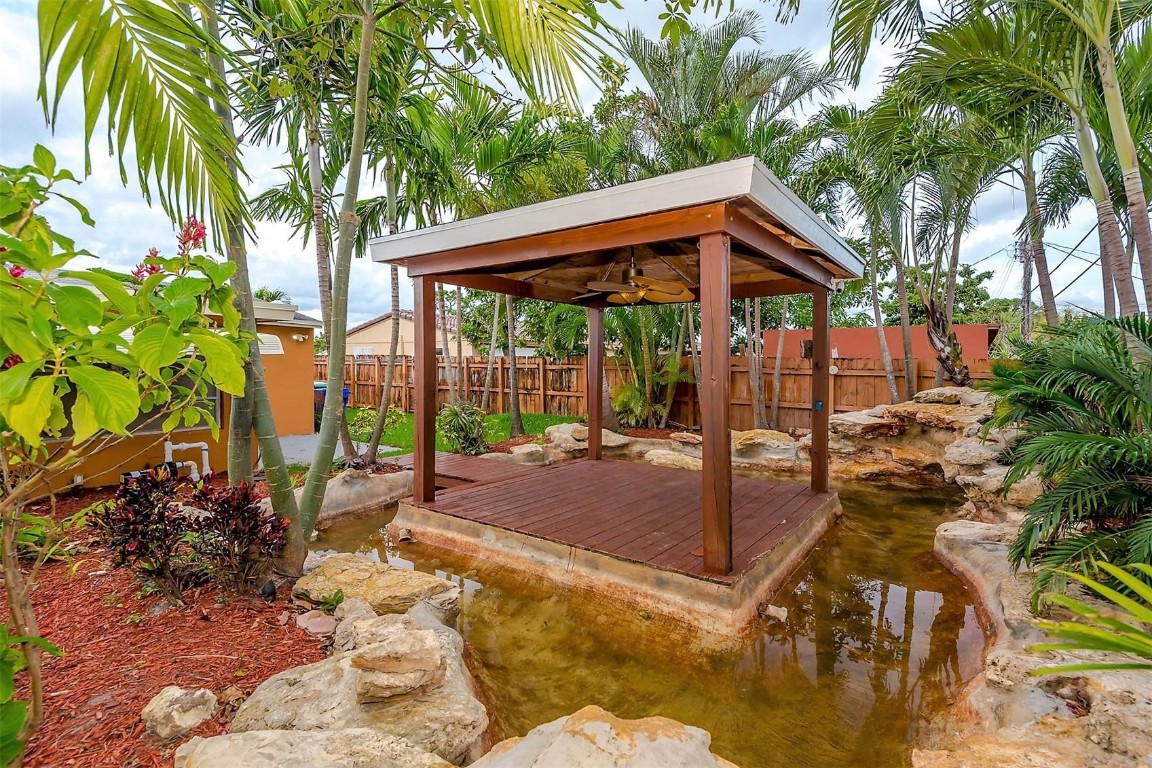 Broadview Park 36-33 B - Residential