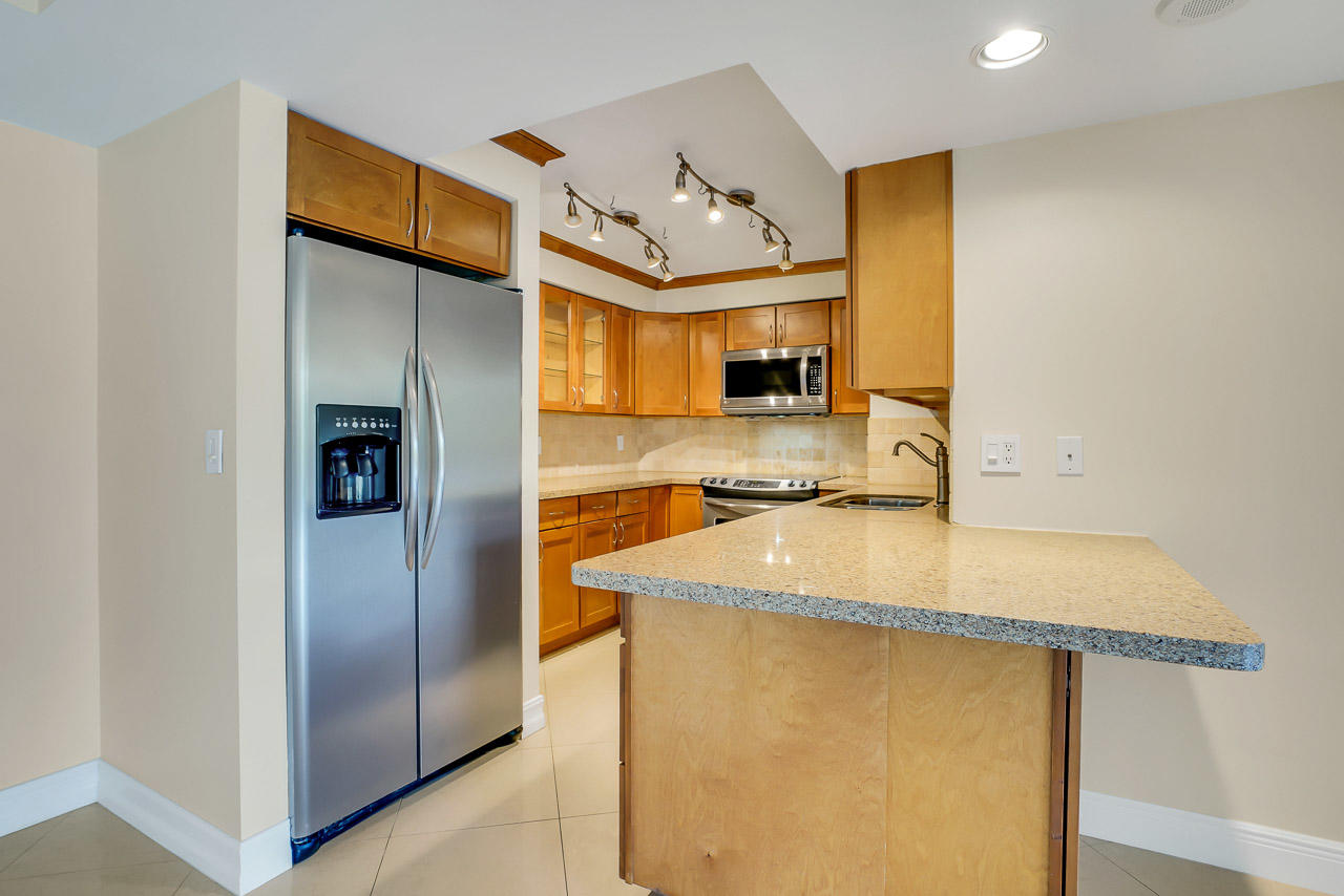 Placido Mar Condo - Residential