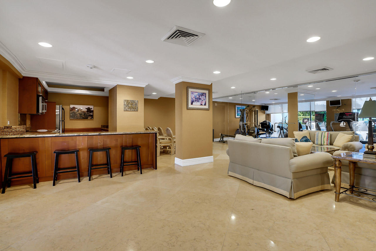 Placido Mar Condo - Residential