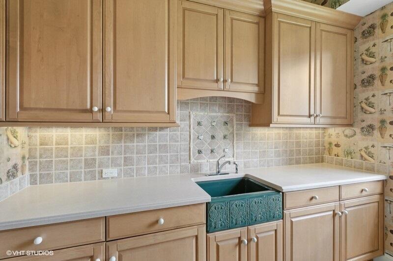 IBIS-EAGLE'S ISLE - Residential