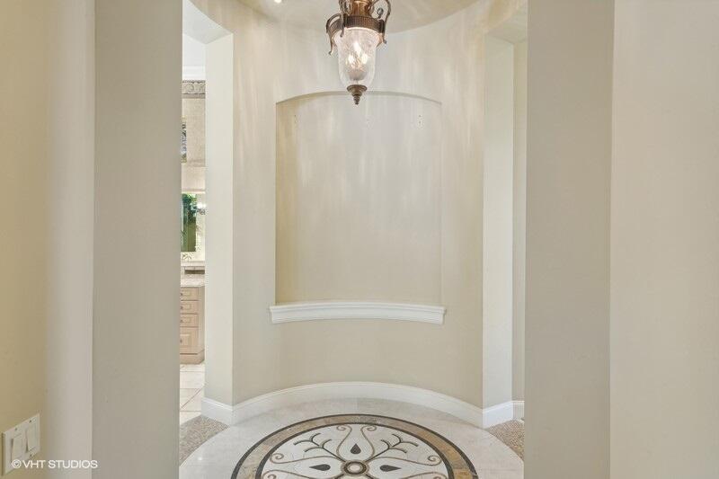 IBIS-EAGLE'S ISLE - Residential