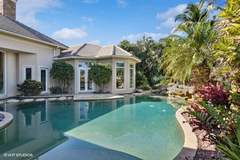 IBIS-EAGLE'S ISLE - Residential