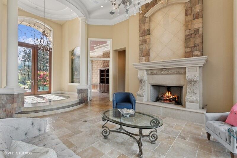 IBIS-EAGLE'S ISLE - Residential