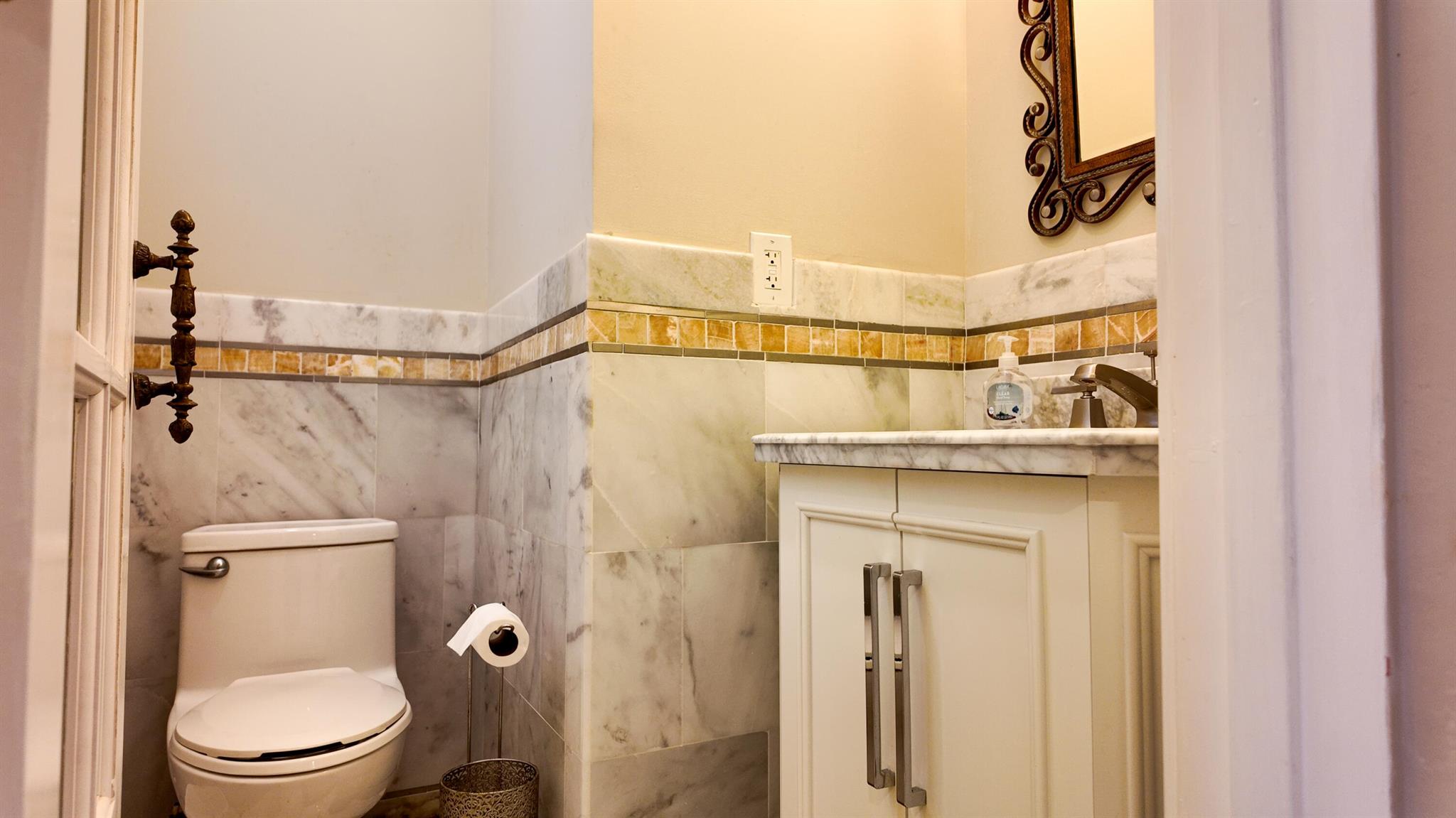 FOUNTAINS OF PALM BEACH C - Residential Lease