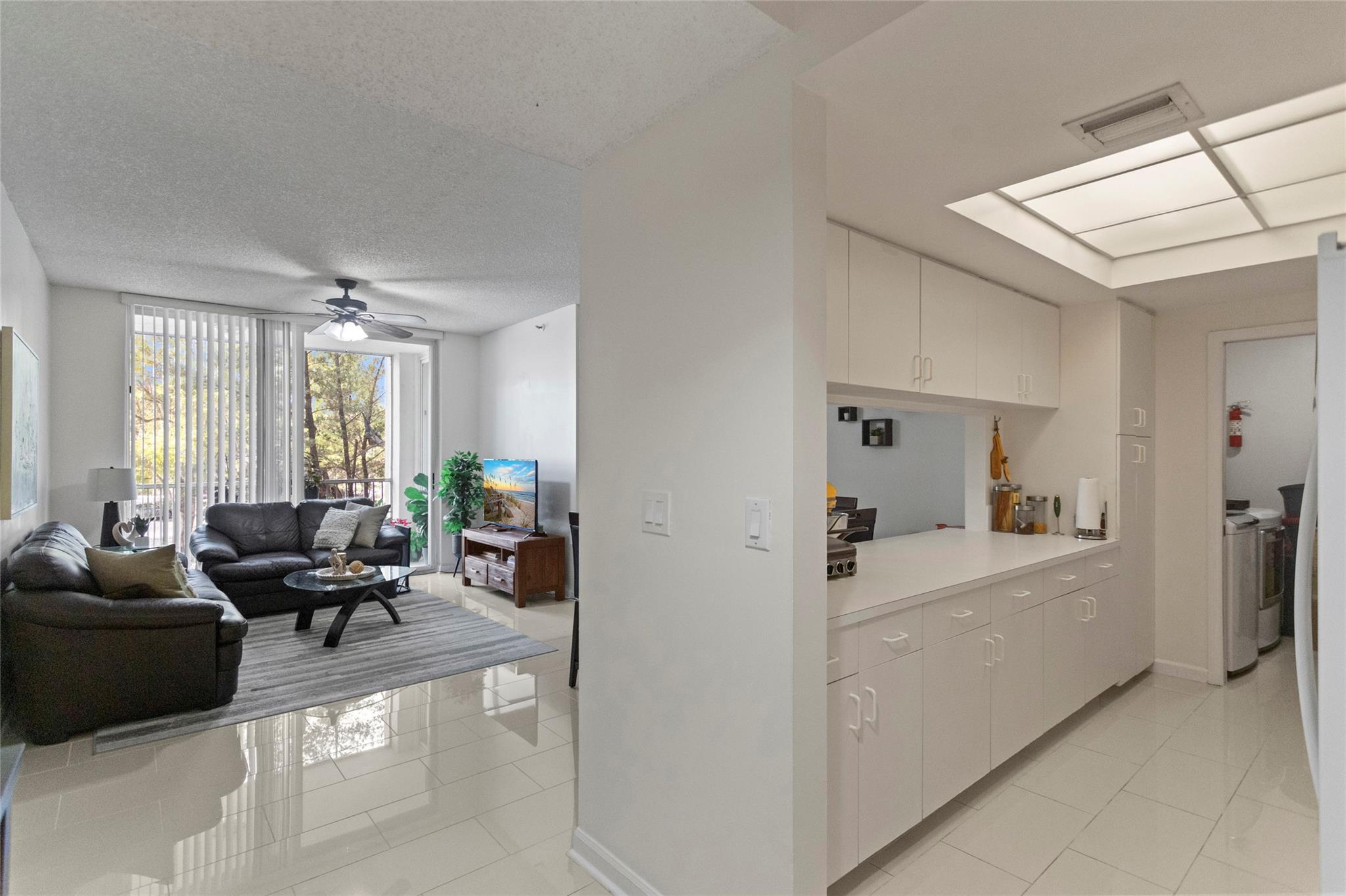 9805 NW 52nd St