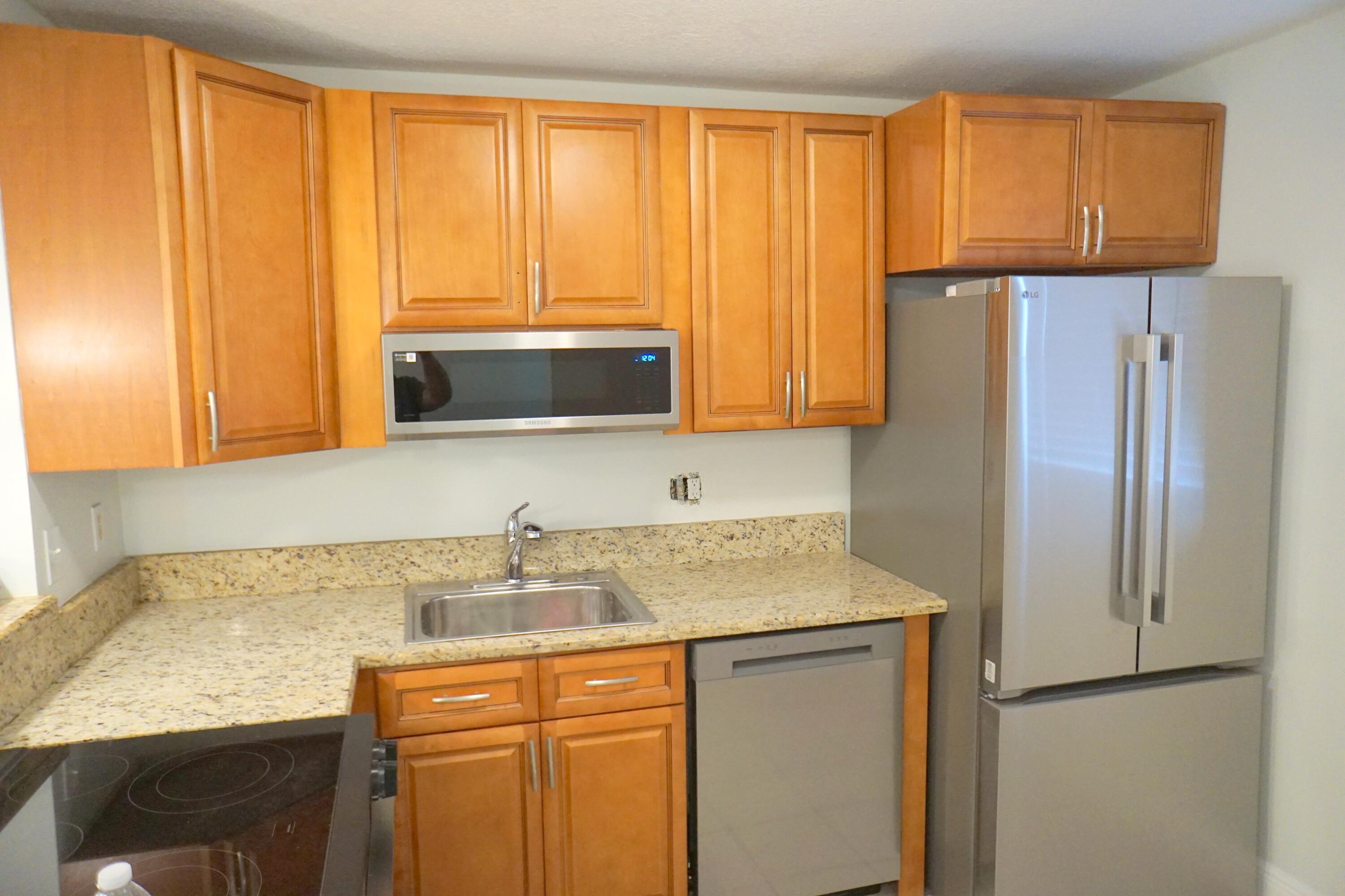 GARDENS OF BURNHAM WOODS - Residential