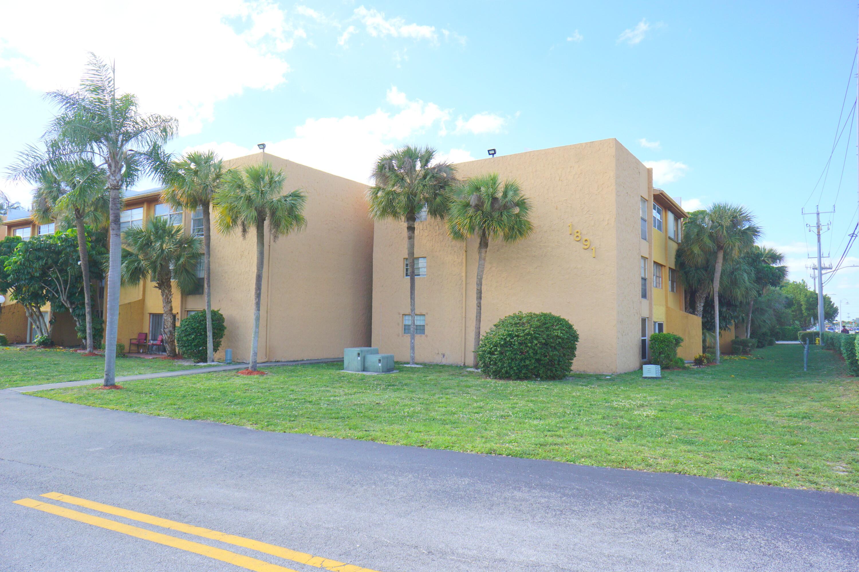 GARDENS OF BURNHAM WOODS - Residential