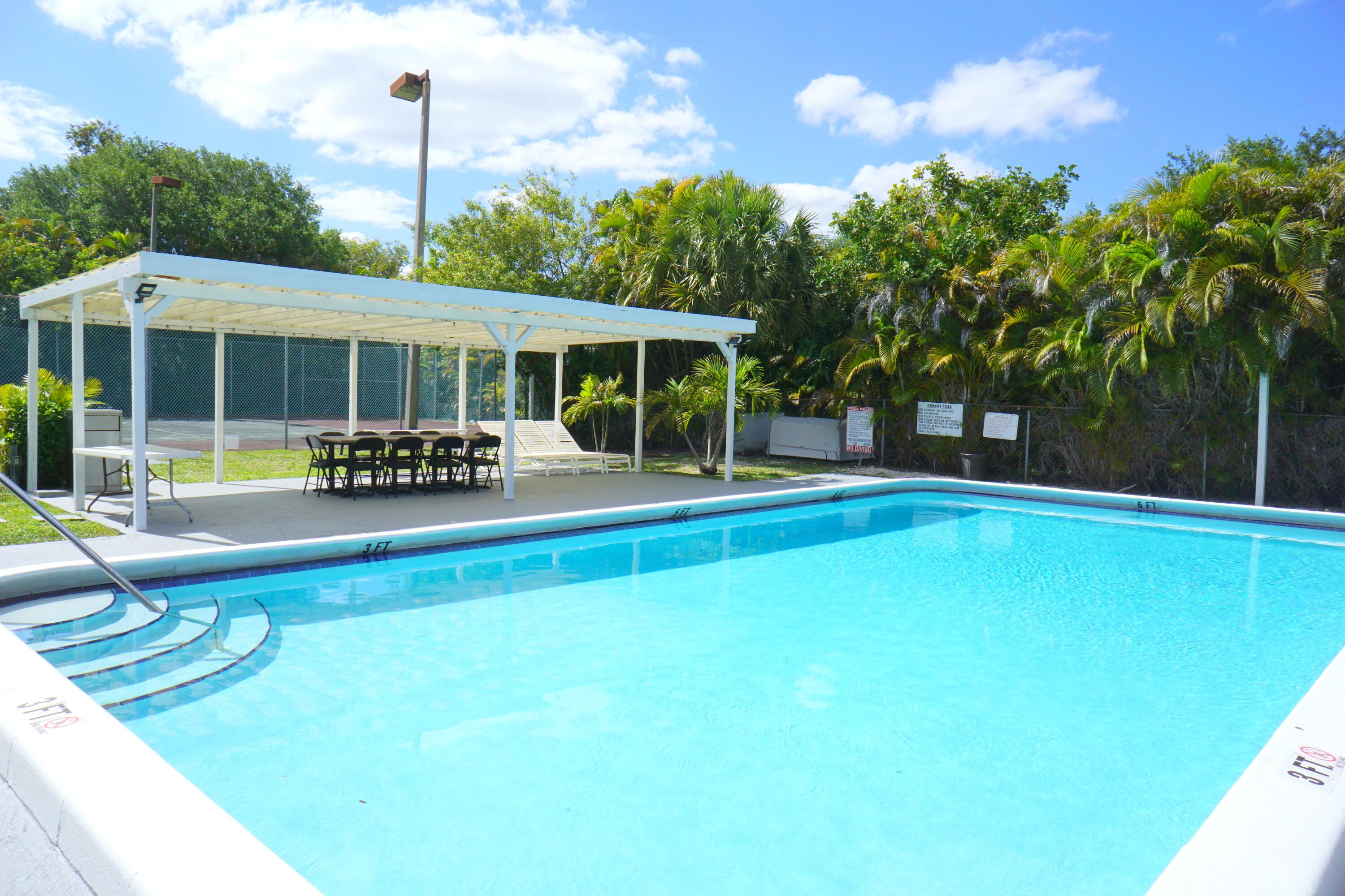 GARDENS OF BURNHAM WOODS - Residential