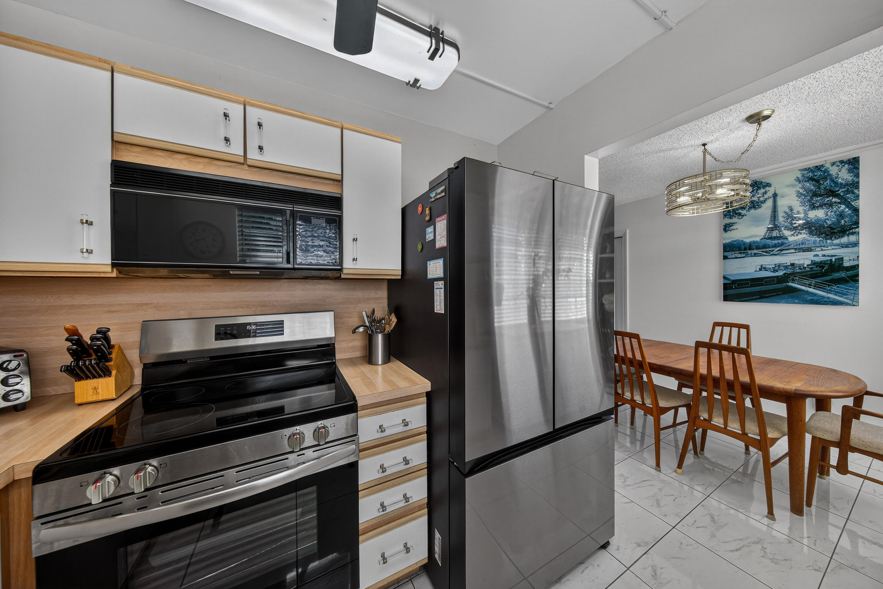 HARWOOD B CONDO - Residential