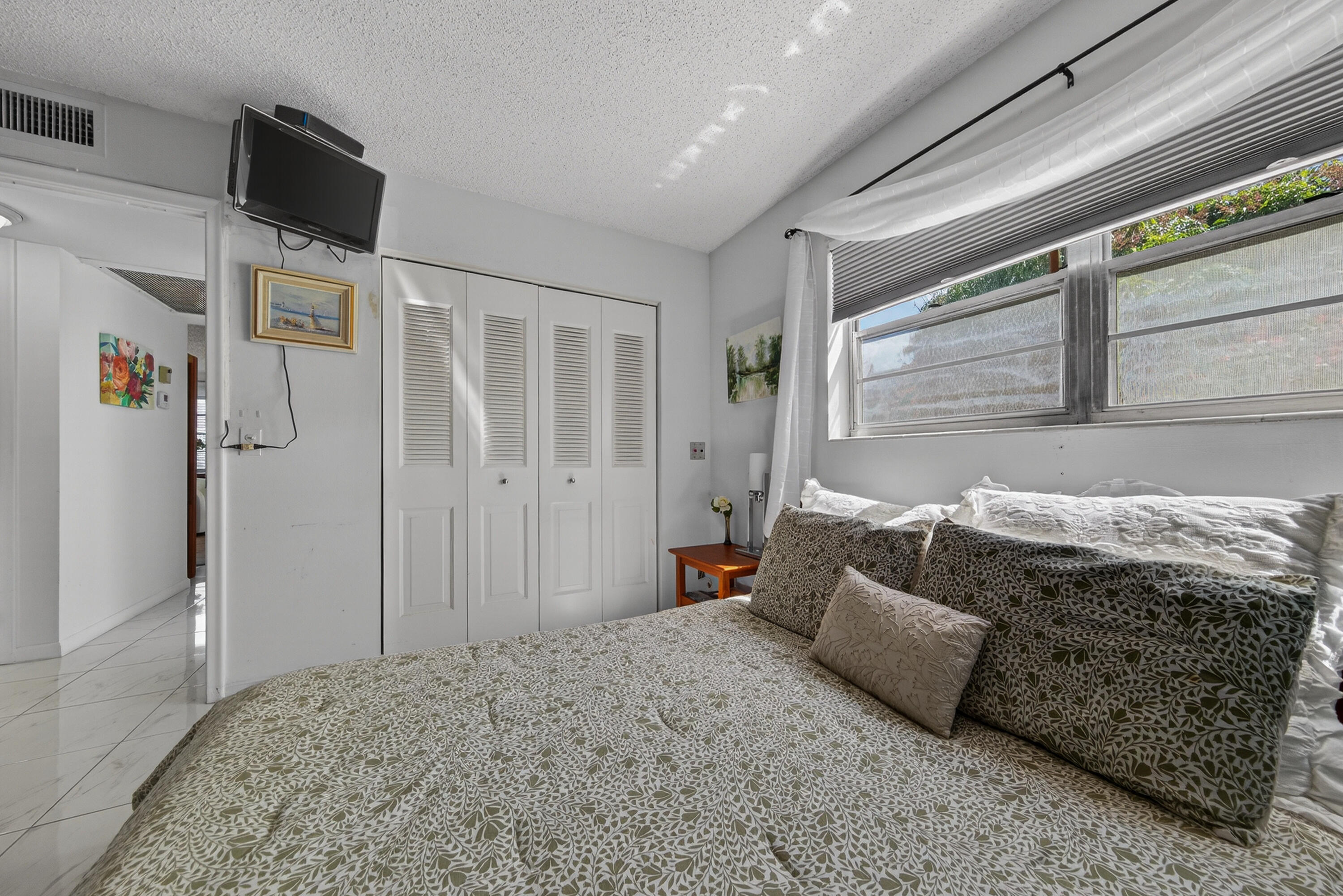 HARWOOD B CONDO - Residential