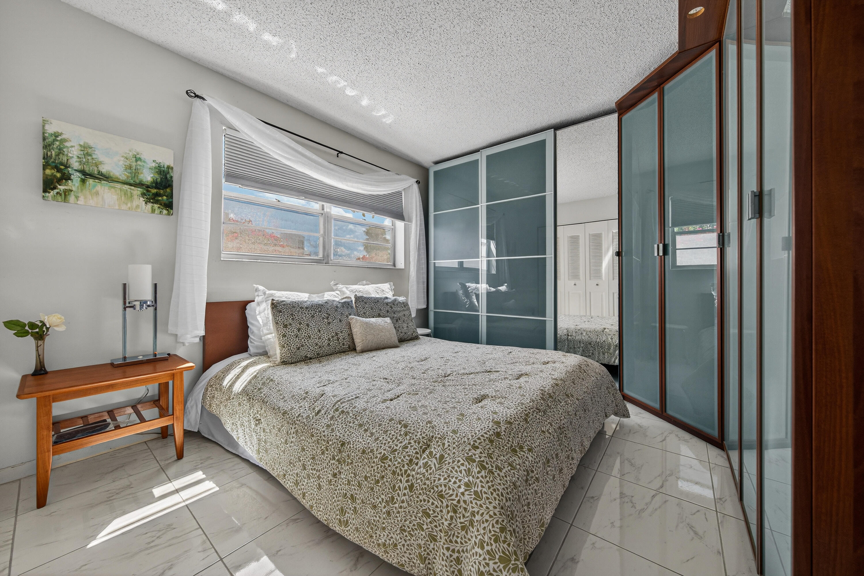 HARWOOD B CONDO - Residential