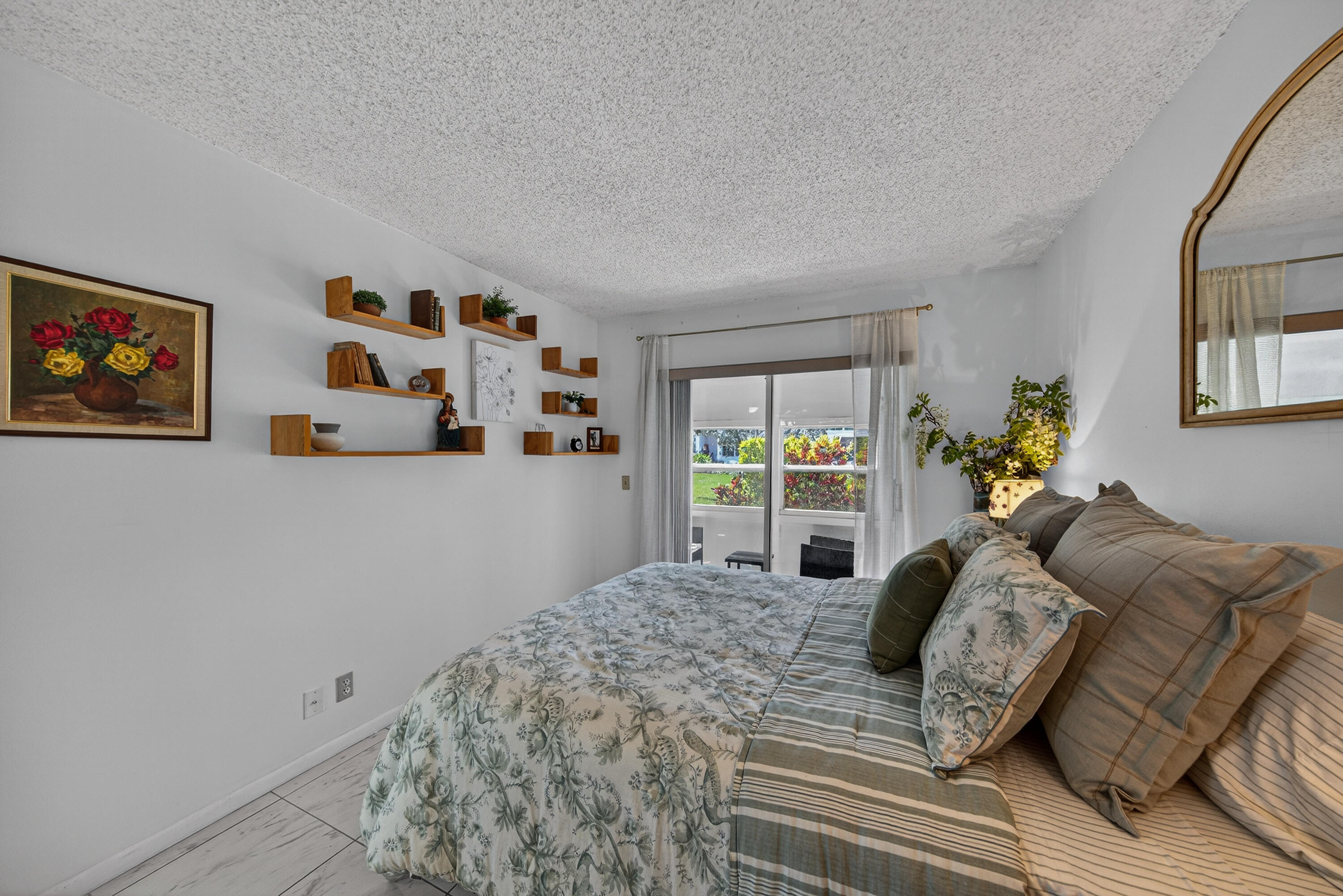 HARWOOD B CONDO - Residential