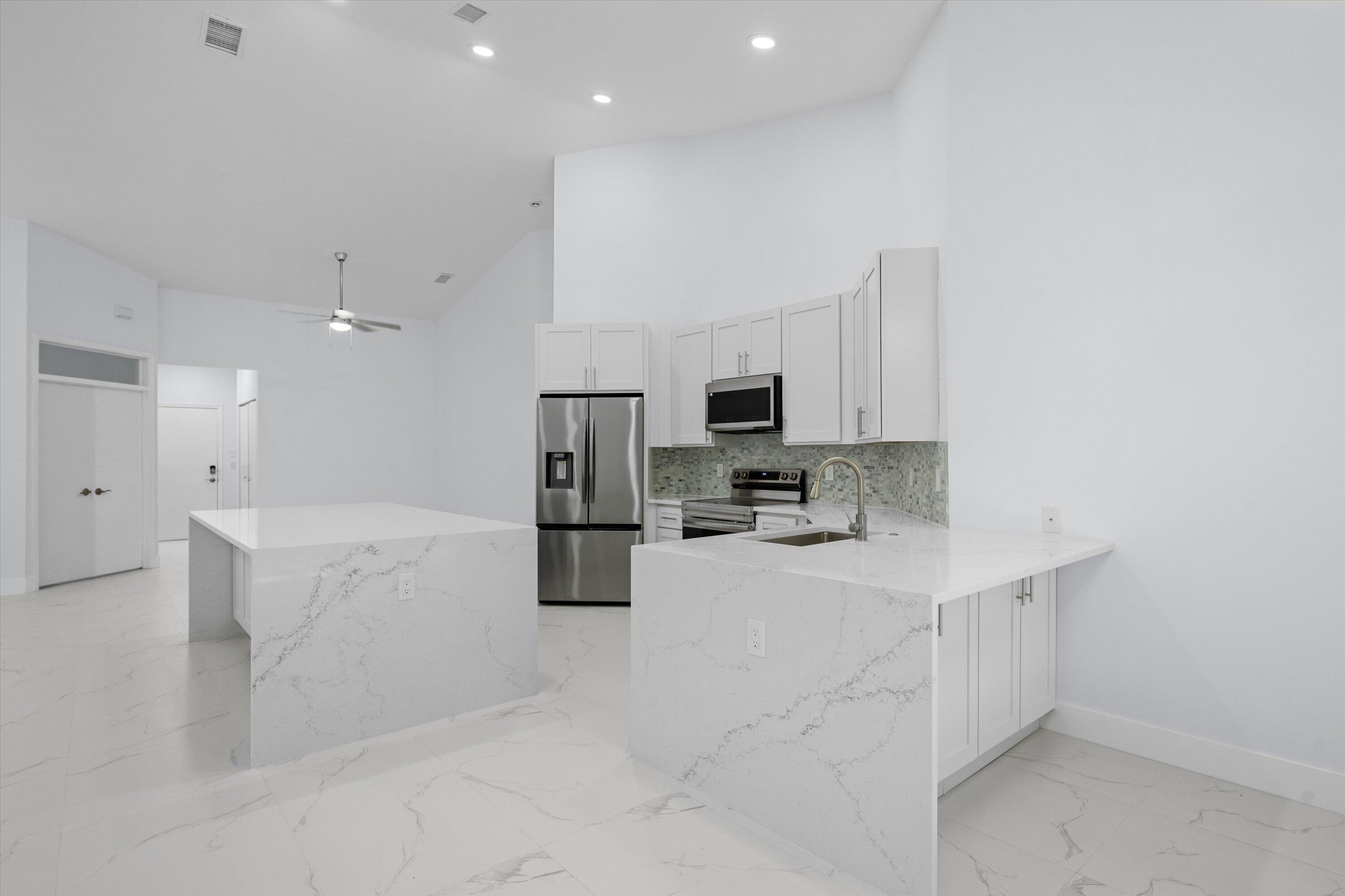 4521 CARLTON GOLF Drive