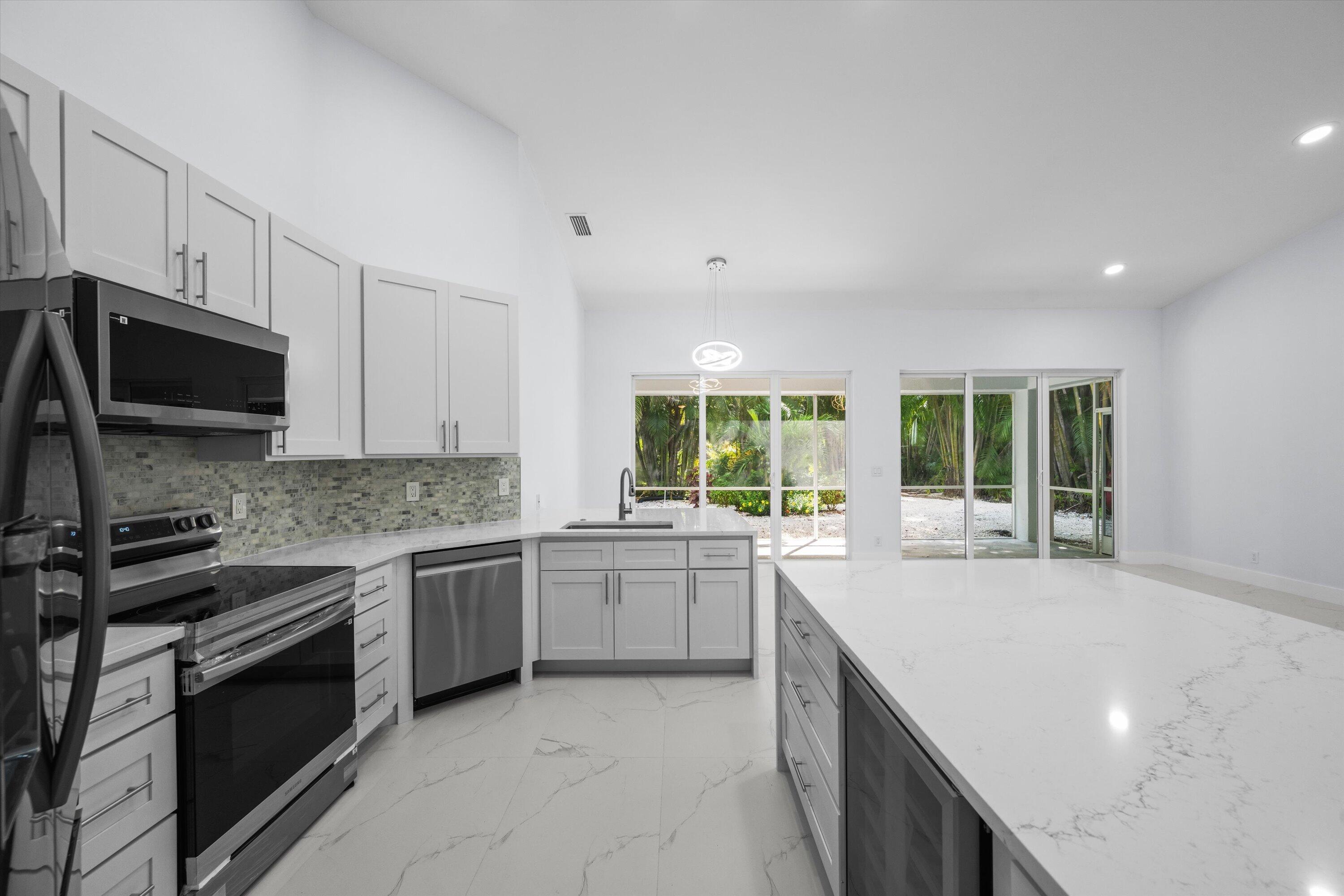 4521 CARLTON GOLF Drive, Lake Worth FL 33449