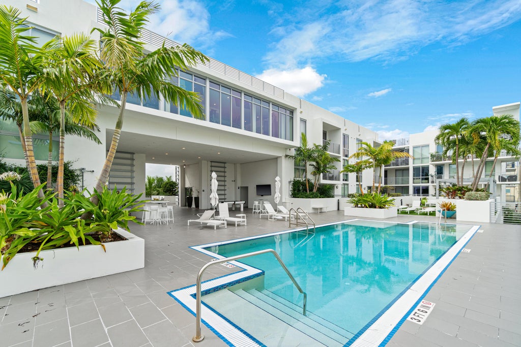 Photo of 111 SE 1st Avenue #416, Delray Beach, FL 33444 (MLS # B26087154)