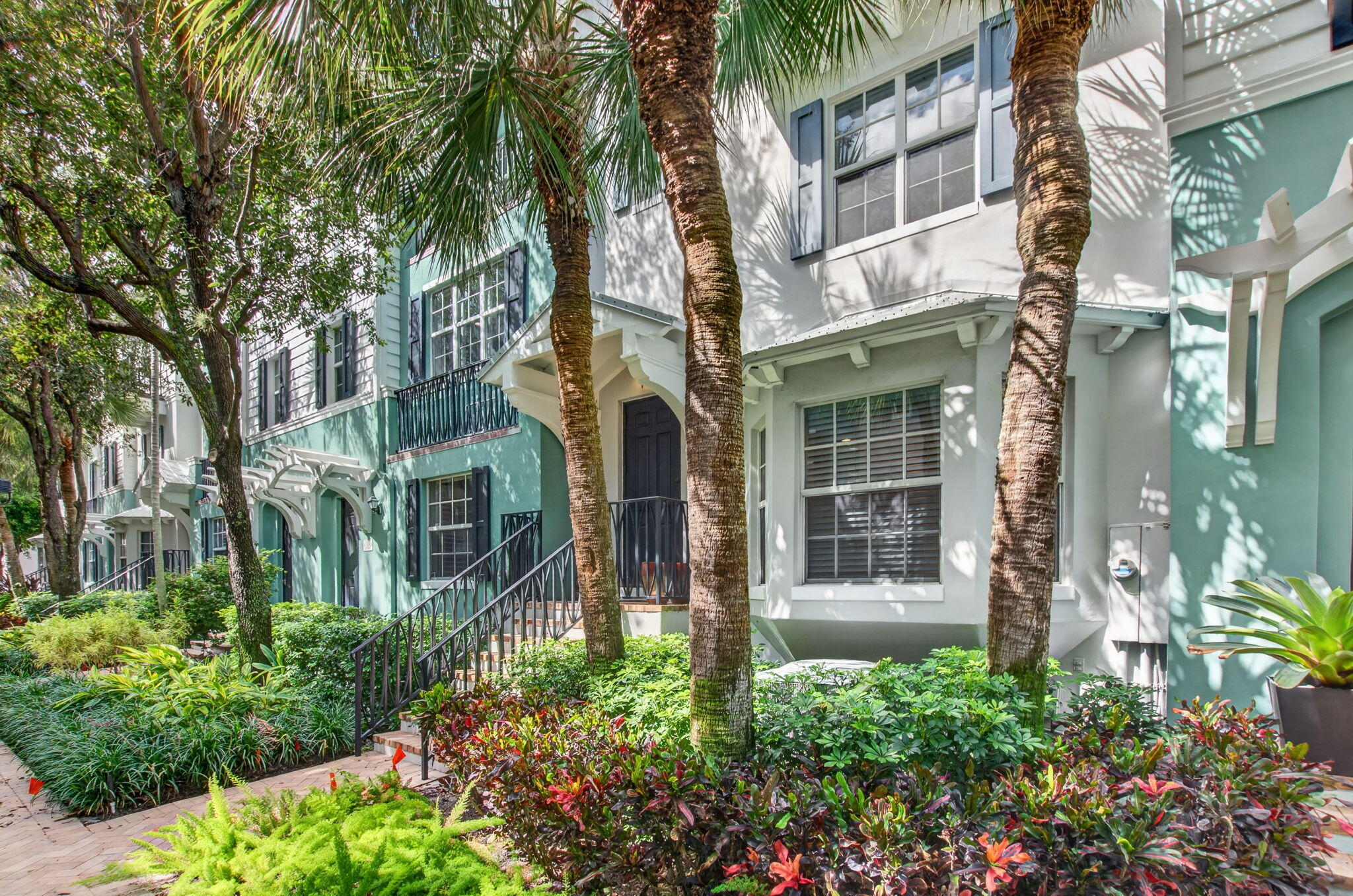 361 W Mallory Circle