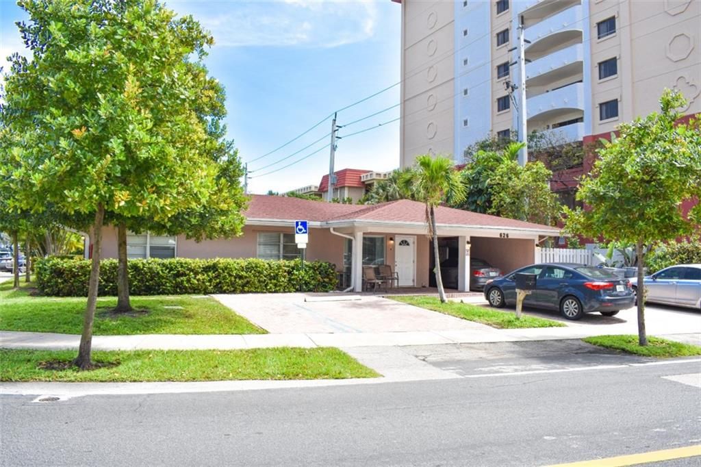 Photo of 626 N RIVERSIDE DR, Pompano Beach, FL 33062 (MLS # F10329693)