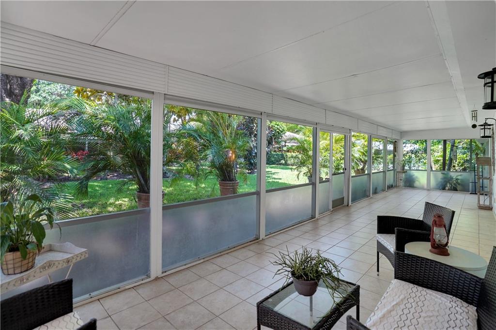 Single Story Villa - Residential