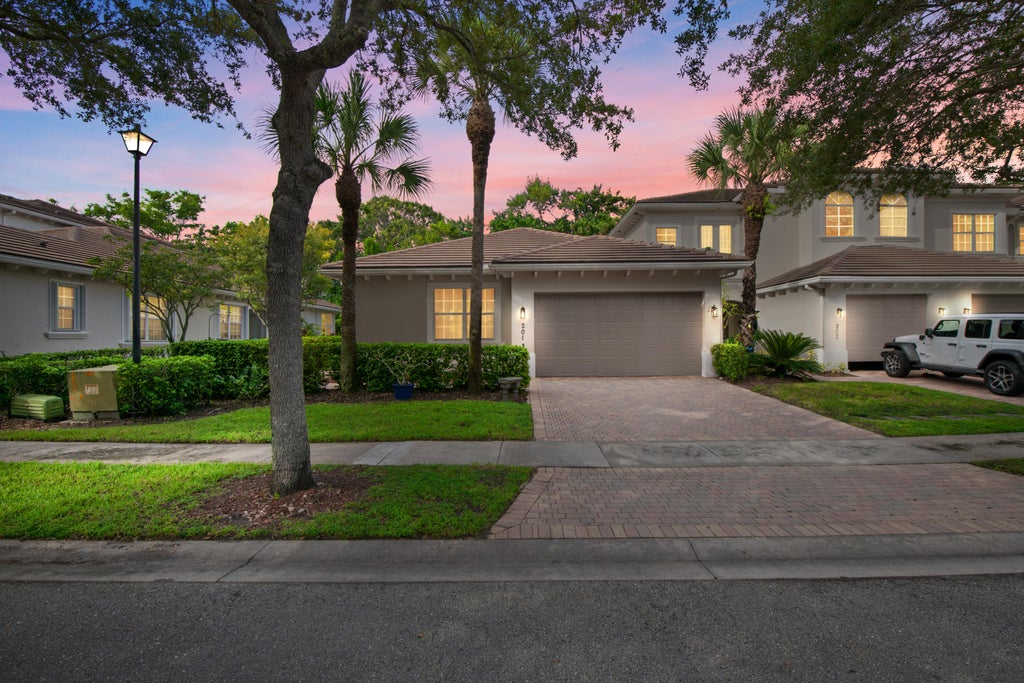 Photo of 6435 BELLA Circle #201, Boynton Beach, FL 33437 (MLS # B26092028)