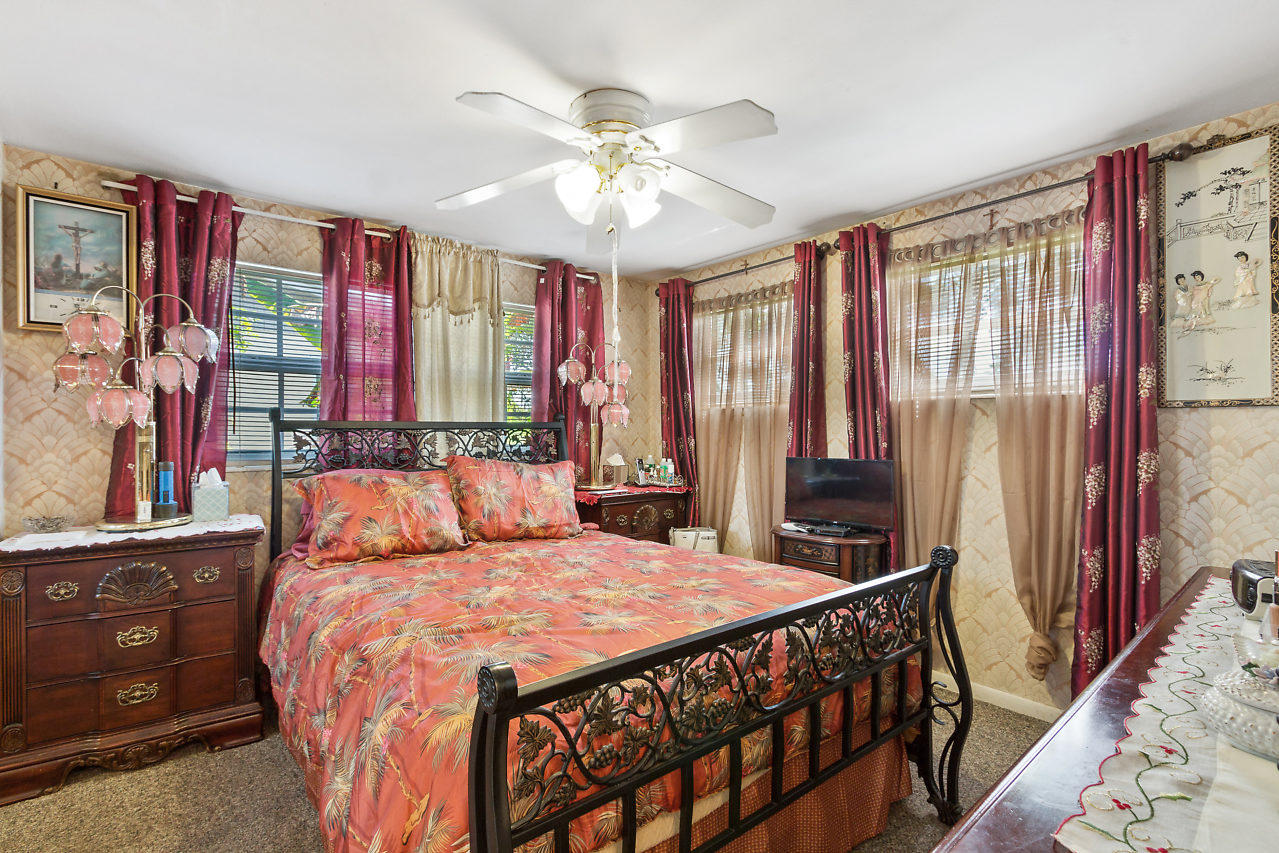 GRAMERCY PARK UNIT 2 - Residential