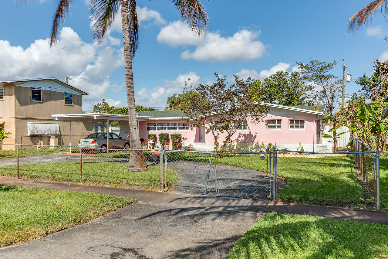 GRAMERCY PARK UNIT 2 - Residential