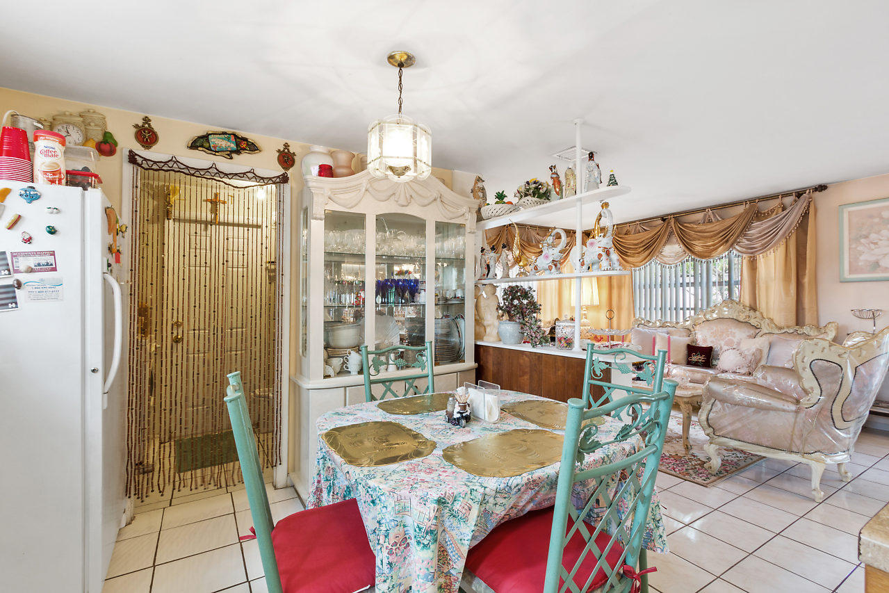 GRAMERCY PARK UNIT 2 - Residential